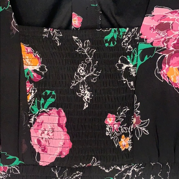 Torrid Floral chiffon sleeve crop top - Picture 4 of 8